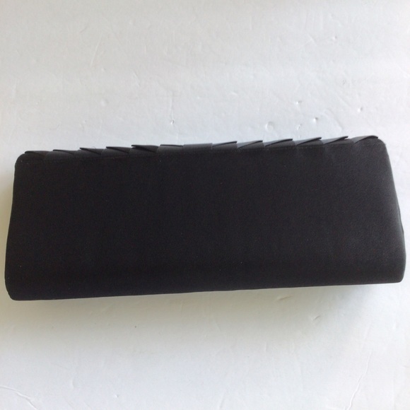 JESSICA MCCLINTOCK BLACK SATIN RIBBON CLUTCH BAG - Picture 3 of 15